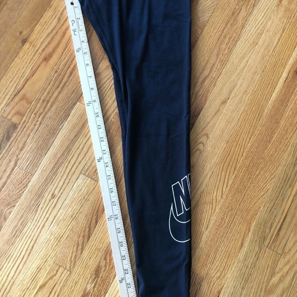 Nike Leggings - Picture 5 of 5